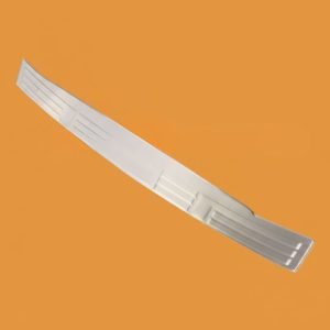 Back Bumper Protector Chrome / Toyota Land Cruiser 2015–2024